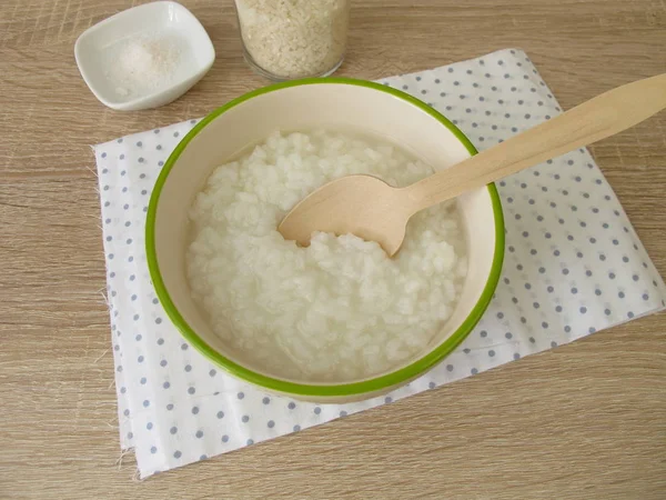 塩と米のお粥 — ストック写真