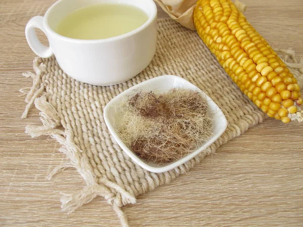 トウモロコシの絹 アルテリシジン汚名とお茶 ロイヤリティフリーのストック画像
