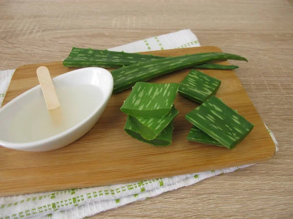 Aloe Vera Leaves Aloe Vera Gel Bolle – stockfoto