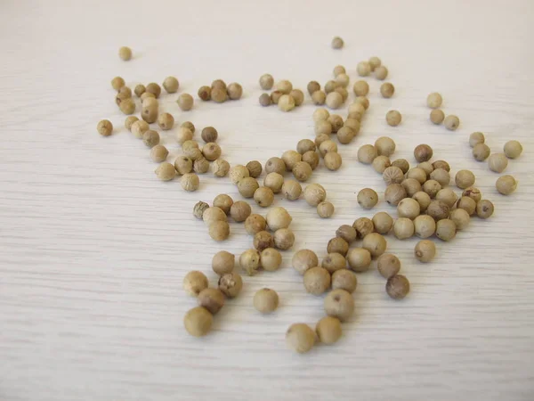 White Pepper Corns Wooden Board — Stock Photo, Image