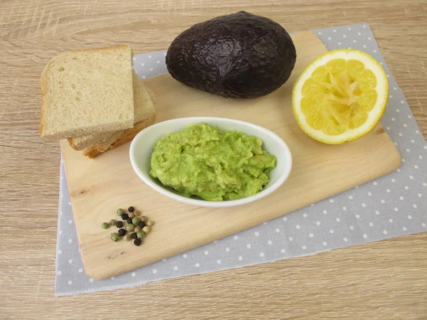 Guacamole Con Aguacate Limón Pimienta Sal — Foto de Stock