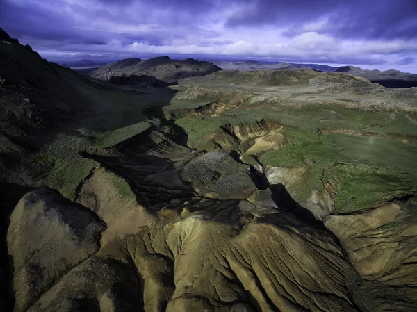 Aerial view of a icelandic mountain range — Stock Photo, Image