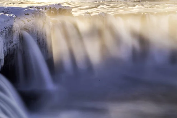 Cascada Godafoss Norte Islandia Filmada Invierno Con Sol Iluminando Cascada — Foto de Stock