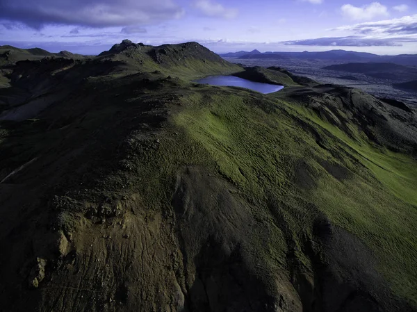 Islandia górskie jezioro — Zdjęcie stockowe