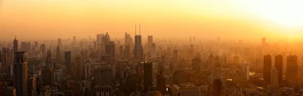 Shanghai panoráma naplementekor — Stock Fotó