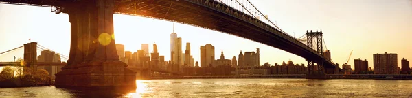 Manhattan panoráma naplementekor — Stock Fotó