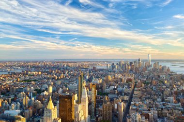 Manhattan gün batımında gökyüzü
