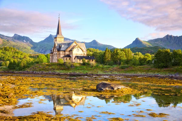 Lofoten cathedral (Vagan Church Lofoten) — Stock Photo, Image