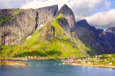 Reine balıkçı köyü