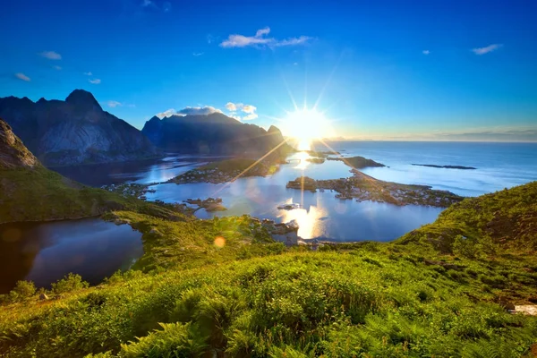Lofoten Islands nascer do sol — Fotografia de Stock