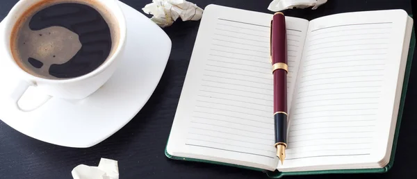 Καφέ στο σημειωματάριο — Φωτογραφία Αρχείου