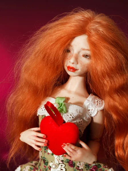 Boneka dan hati — Stok Foto