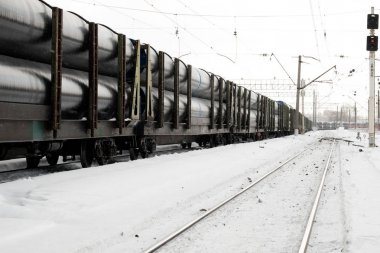 Tren vagonları rayların üzerinde
