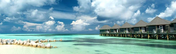 Tropisch strand op de Malediven — Stockfoto