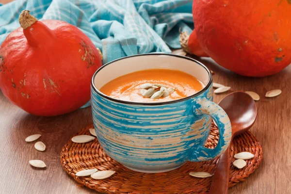 Pumpkin soup with seeds — Stock Photo, Image