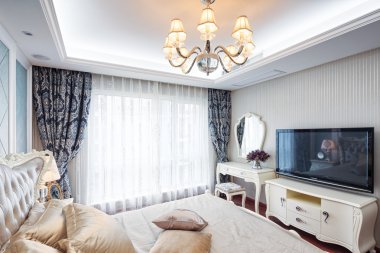 Modern yatak odasının içi