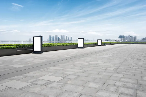 Cityscape and skyline of Hangzhou from empty floor — Stock Photo, Image