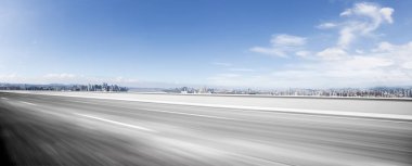 bulanık boş şehir yol