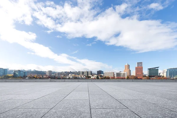 Stadtbild und Skyline von Portland aus leerem Boden — Stockfoto