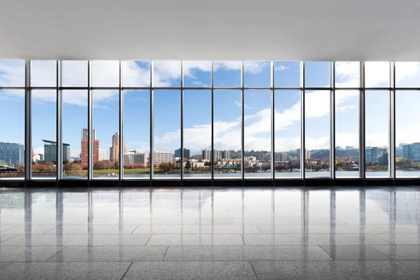 Cityscape and skyline of Portland from empty office — Stock Photo, Image