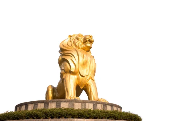 Sculpture isolée lion doré — Photo