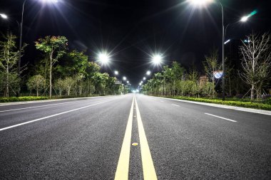 boş asfalt yol 