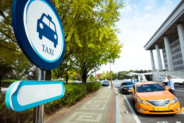 Πινακίδα ταξί στον δρόμο σε Σεούλ — Φωτογραφία Αρχείου