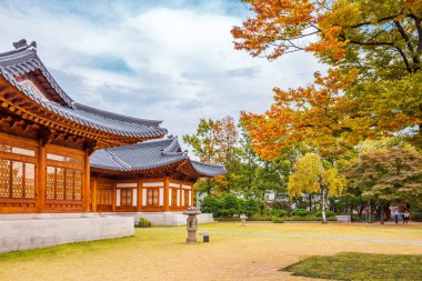 eski mimari tarzı bina 