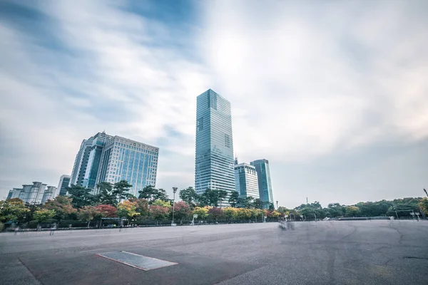 Edificios de oficinas modernos en seúl — Foto de Stock