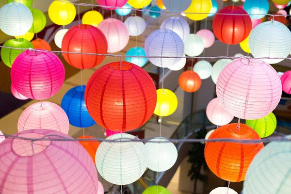 Eletrical lanterns in modern shopping mall — Stock Photo, Image