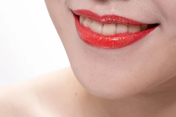 Trucco facciale di asiatica bella donna — Foto Stock