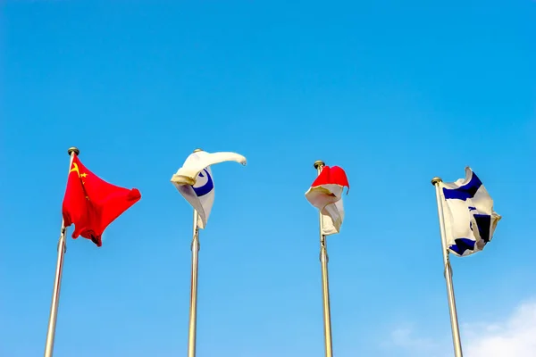 Nationale vlag in de wind — Stockfoto
