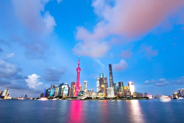 Paesaggio urbano e skyline di Shanghai — Foto Stock