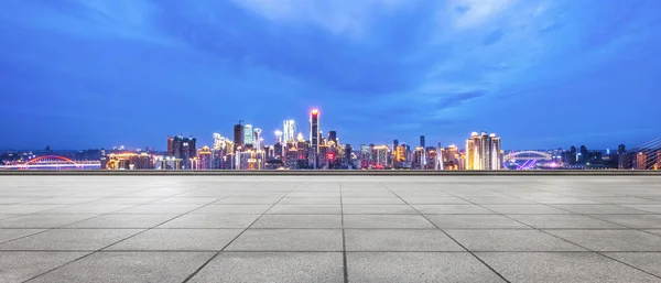 Cityscape and skyline of Chongqing from empty floor — Stock Photo, Image