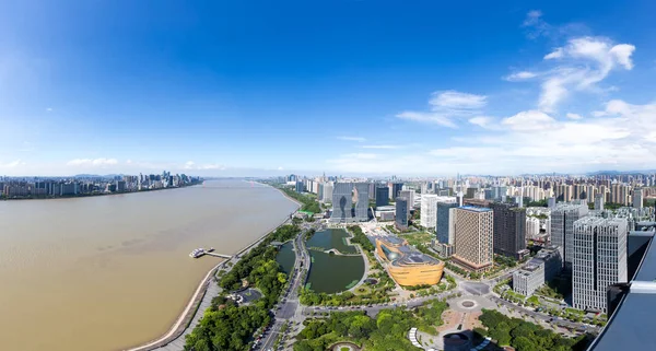 Gród i panoramę miasta Hangzhou — Zdjęcie stockowe