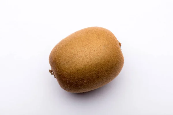 Isolated ripe kiwi fruit — Stock Photo, Image