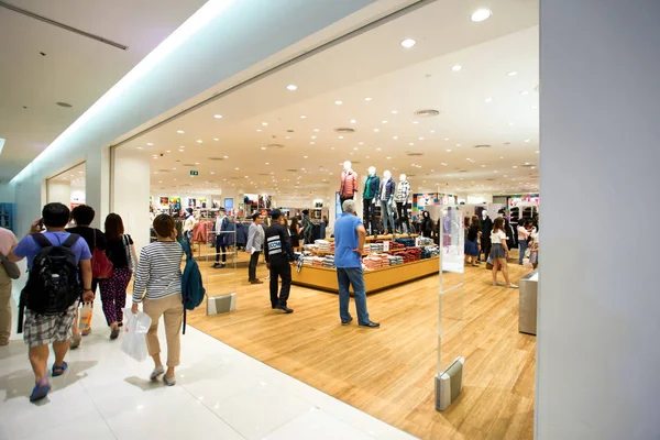 Interior of modern shopping mall — Stock Photo, Image