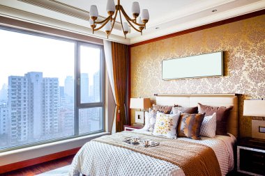 Modern yatak odasının içi