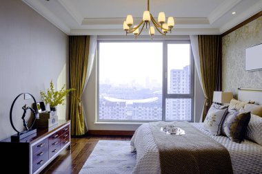 Modern yatak odasının içi