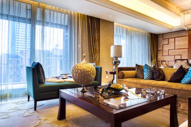 Modern oturma odasının içi.