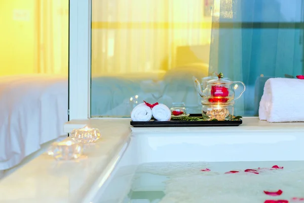 Interieur van moderne spa badkamer — Stockfoto