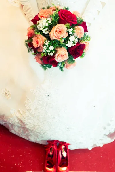 Piękne kwiaty na ślub — Zdjęcie stockowe