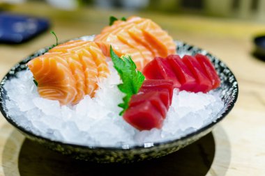 Lezzetli Çin yemeği masada