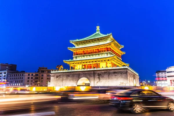 Oud gebouw in Xi'an nachts — Stockfoto