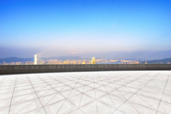 пустой этаж с городским пейзажем Хунцина
