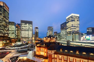 Tokyo midtown gece Office binalarda