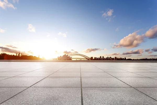 Plancher vide avec pont et paysage urbain de Sydney — Photo