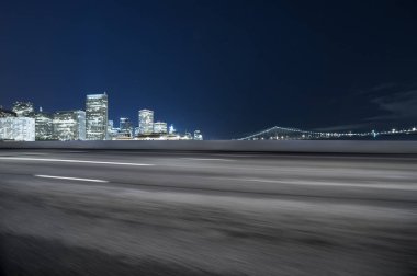 cityscape modern şehir ile boş yol