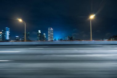 cityscape modern şehir ile boş yol