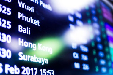 ekran alanında Havaalanı uçuş bilgileri